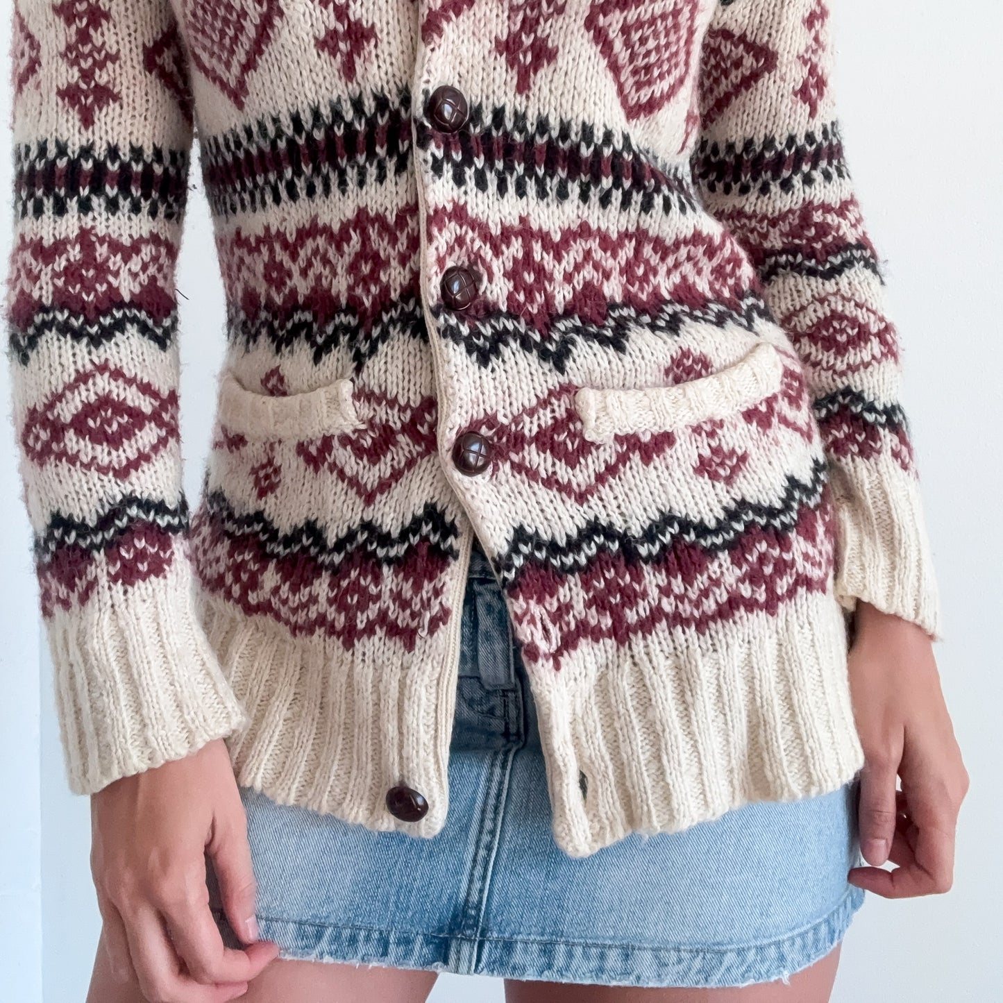 Y2K Ivory & Maroon Printed Knit Sweater Cardigan / SZ S