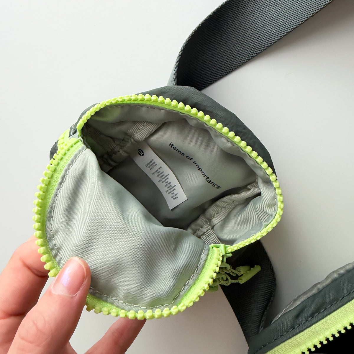 LuluLemon Forest Green Belt Bag