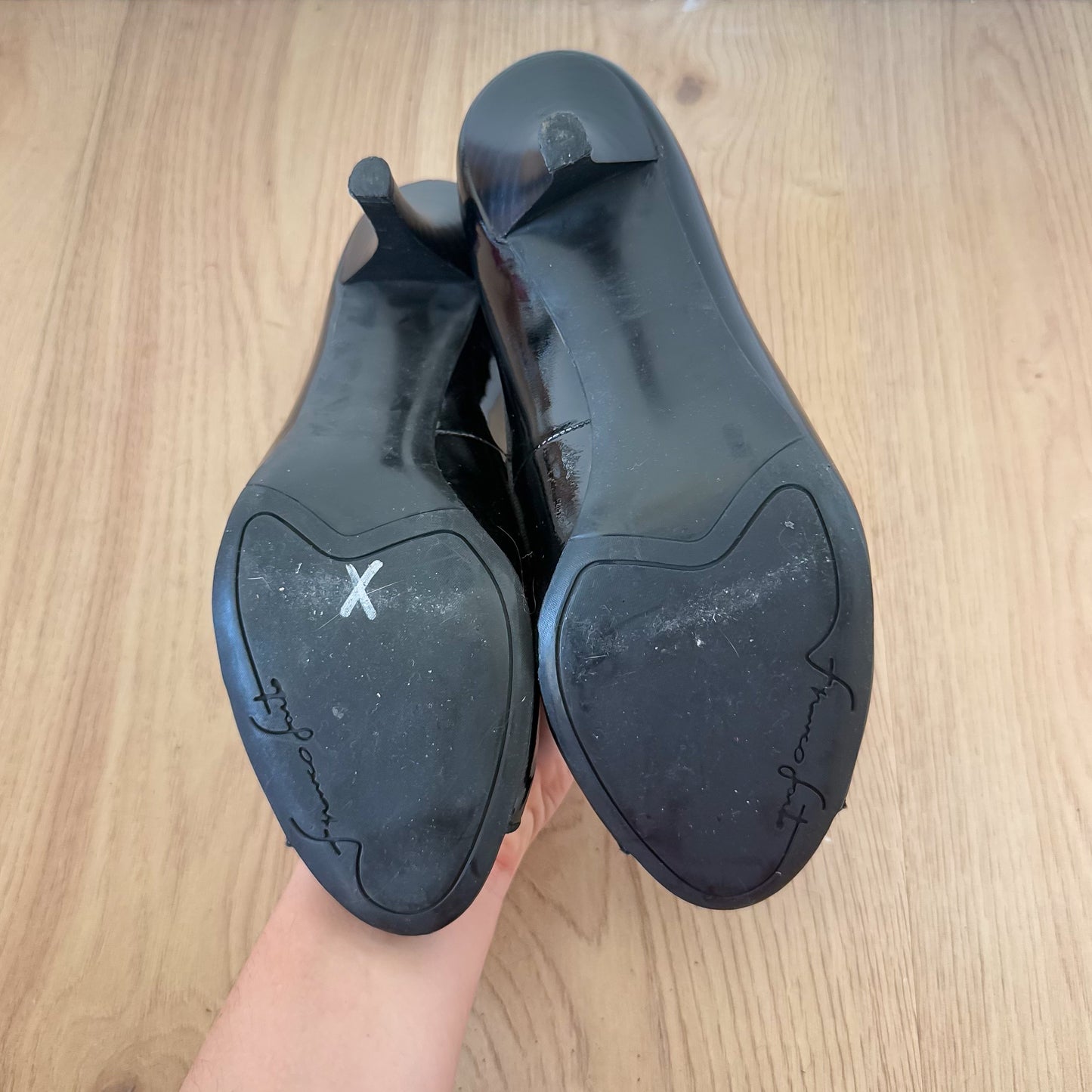 Y2K Back Patent T-Strap Mary Jane Pumps / SZ 8.5