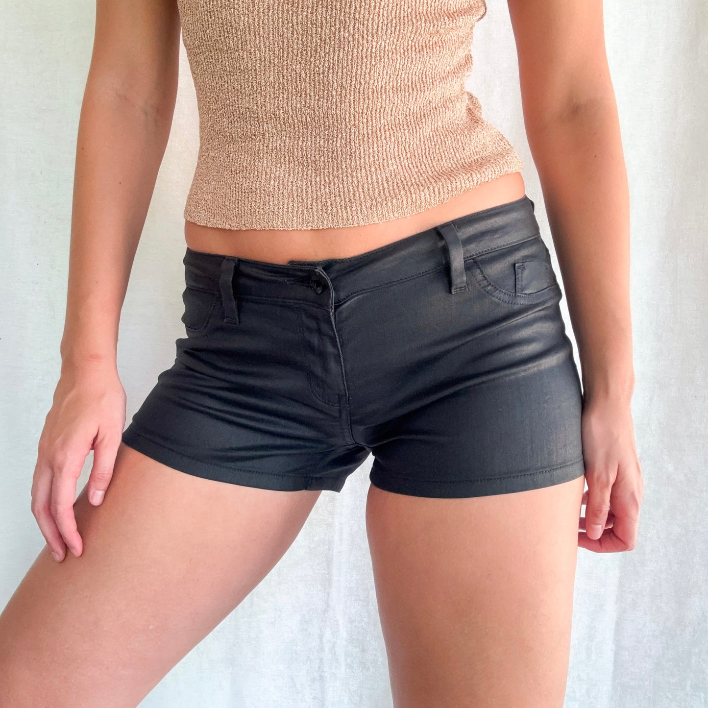 Y2K Guess Black Coated Shorts / SZ 6