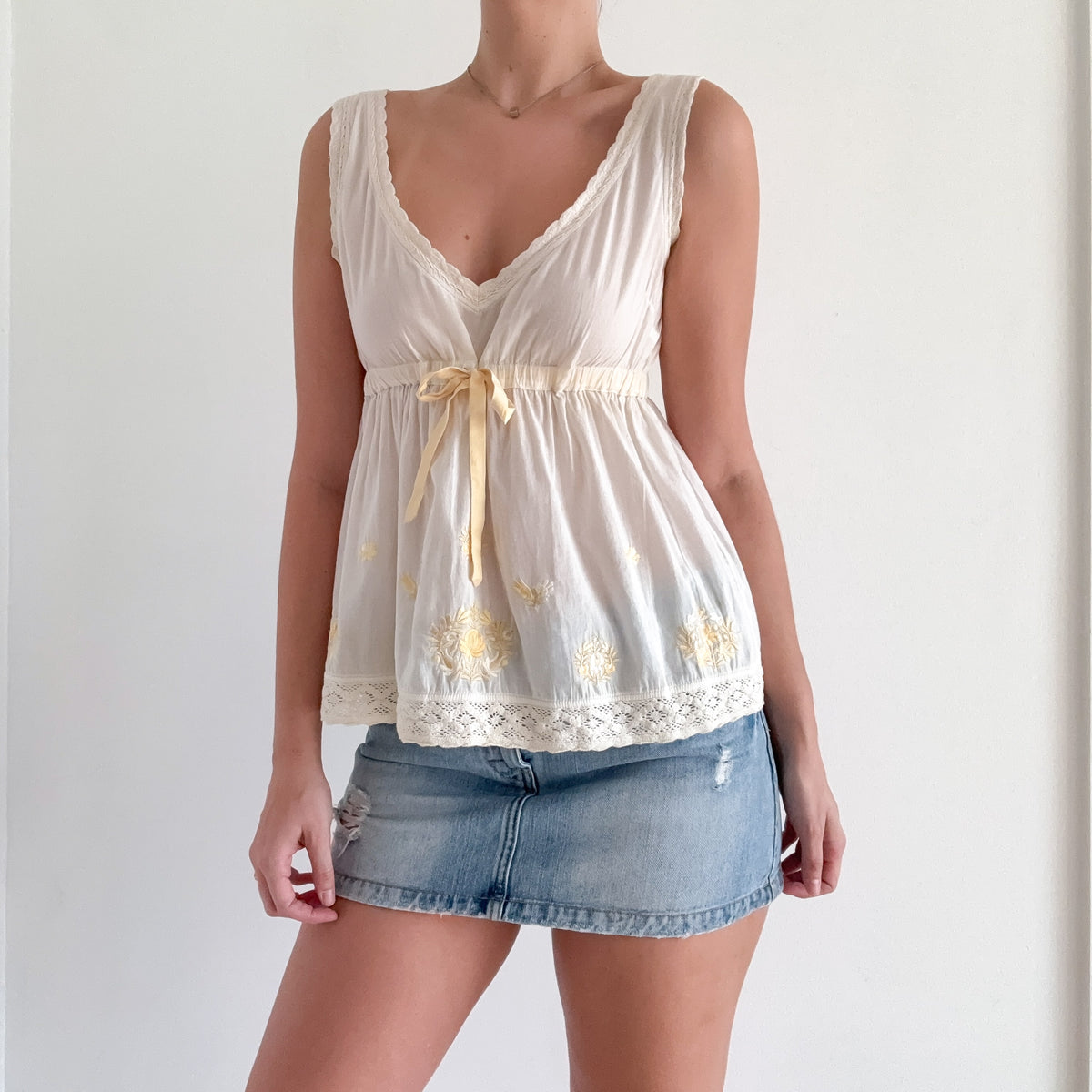 Y2K Ivory & Yellow Cotton Embroidered Top / SZ S