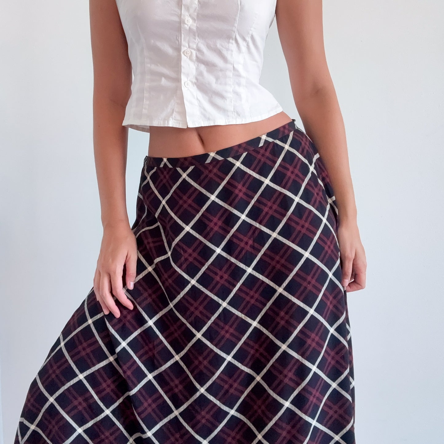 90's Navy & Red Plaid Maxi Skirt / SZ M/L