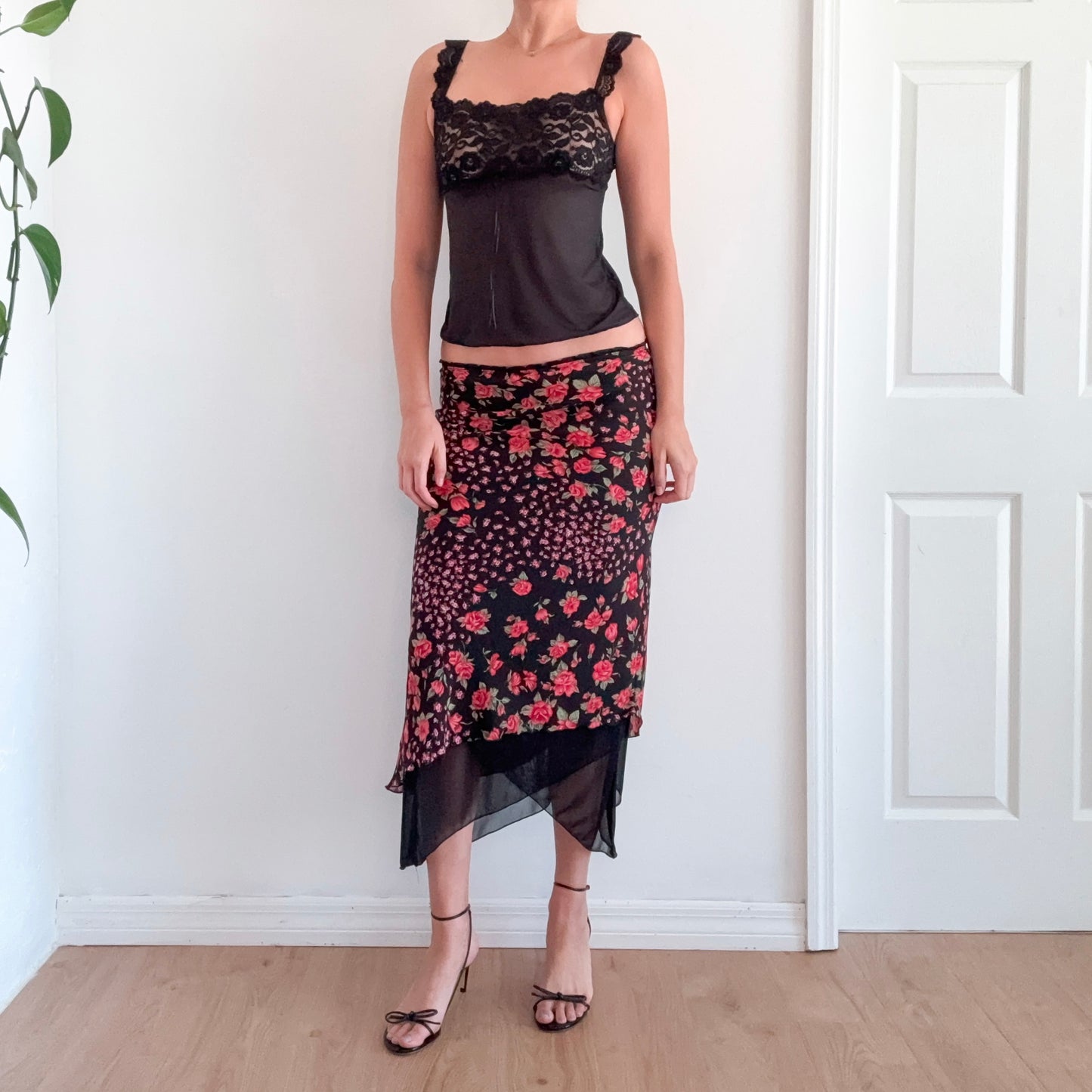 Y2K Black & Pink Rose Maxi Skirt / SZ S-M