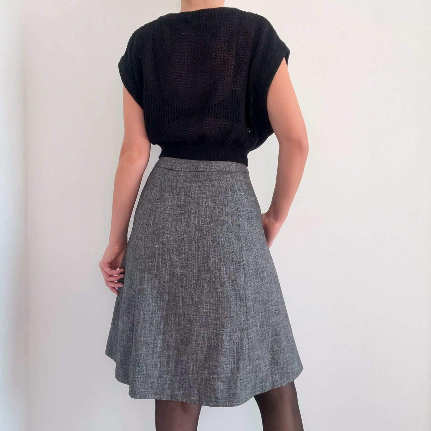 Banana Republic Grey Button Midi Skirt / SZ 0/2