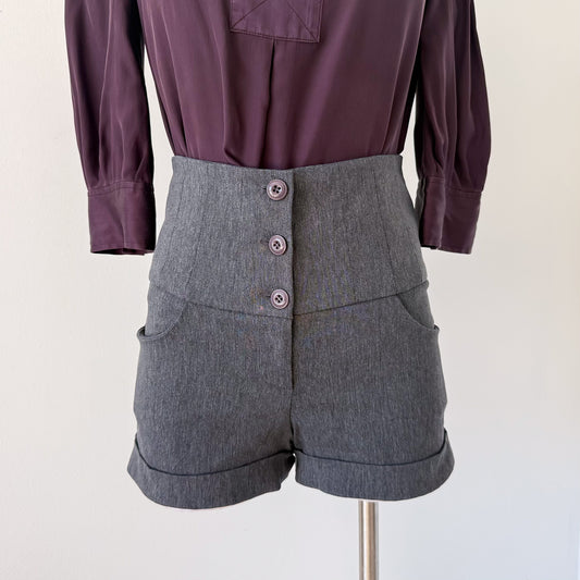 2010's Grey Stretch Hot Shorts / SZ S