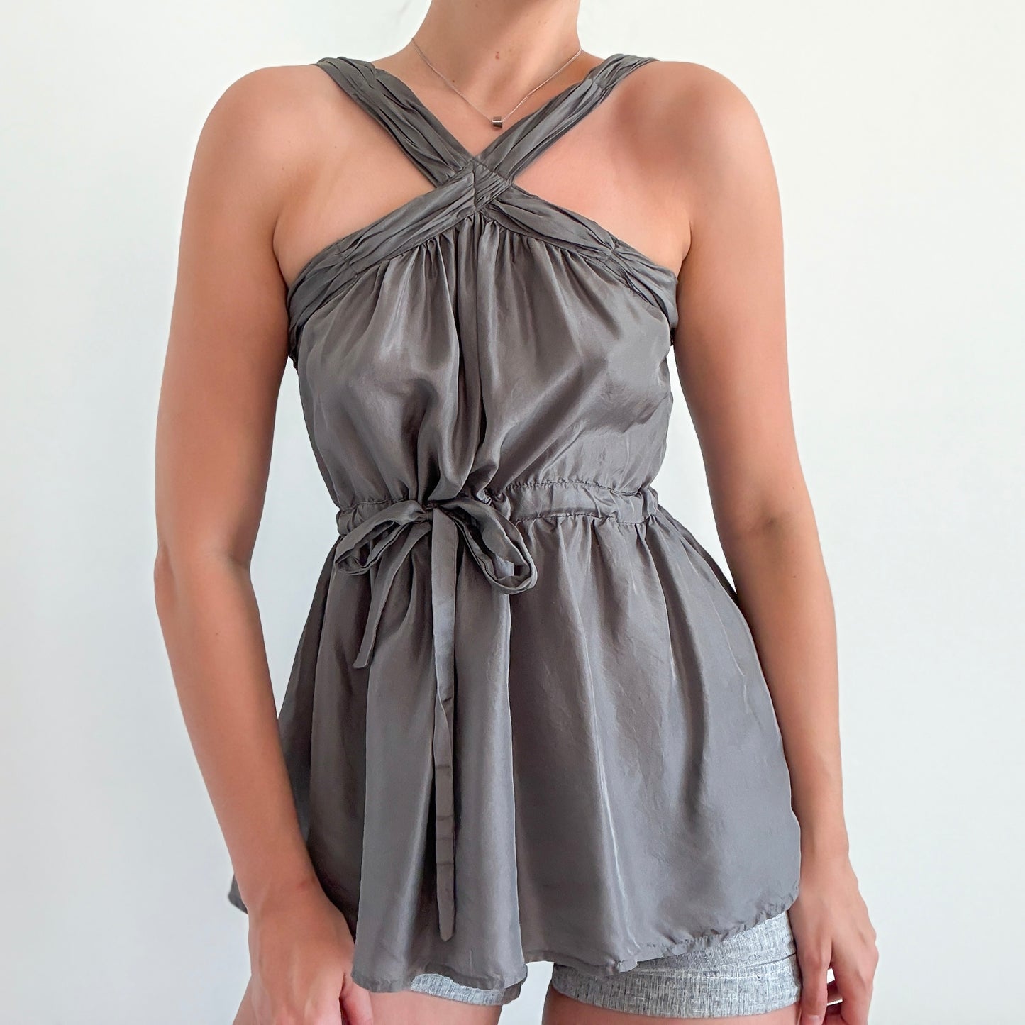2010's Grey Silk Flowy Cinched Top / SZ S