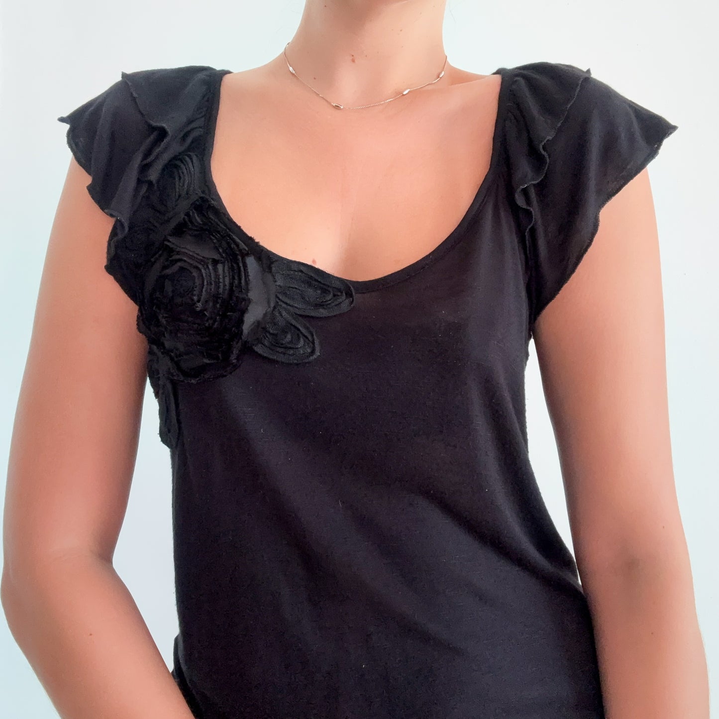 Y2K Black Rosette Slouchy Top / SZ S/M