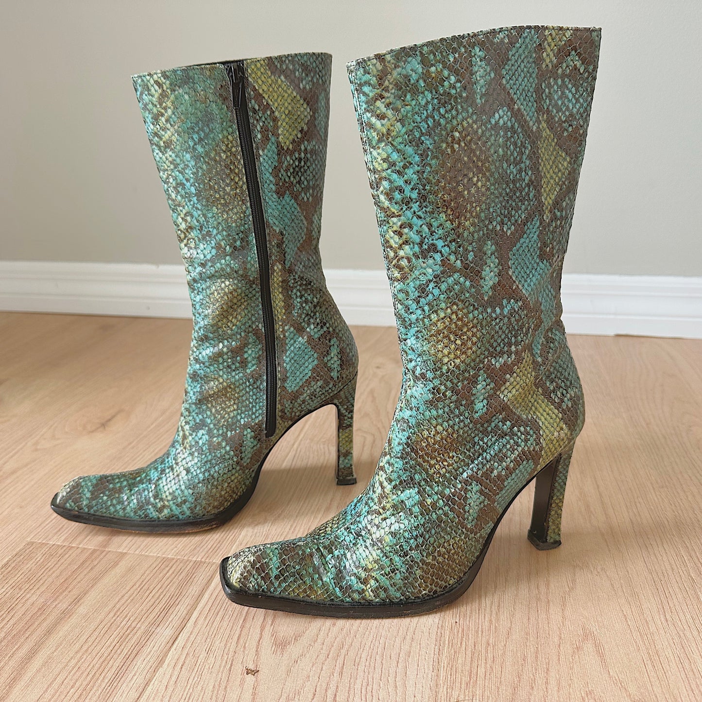 Y2K Italian Turquoise Snakeskin Heeled Boots / SZ 37