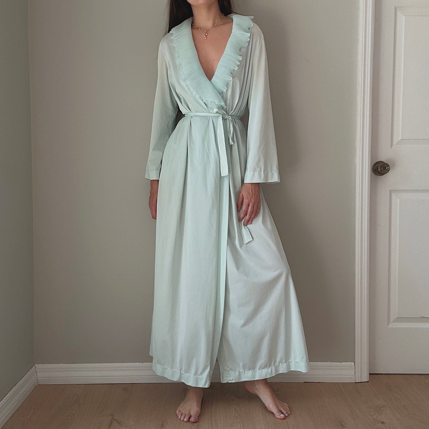 80's Mint Pleated Collar Robe / SZ M/L