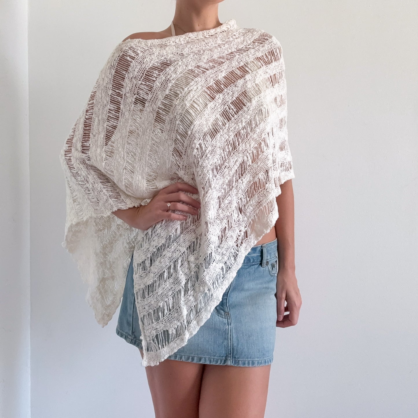 Y2K Ivory Knitted Poncho / One Size