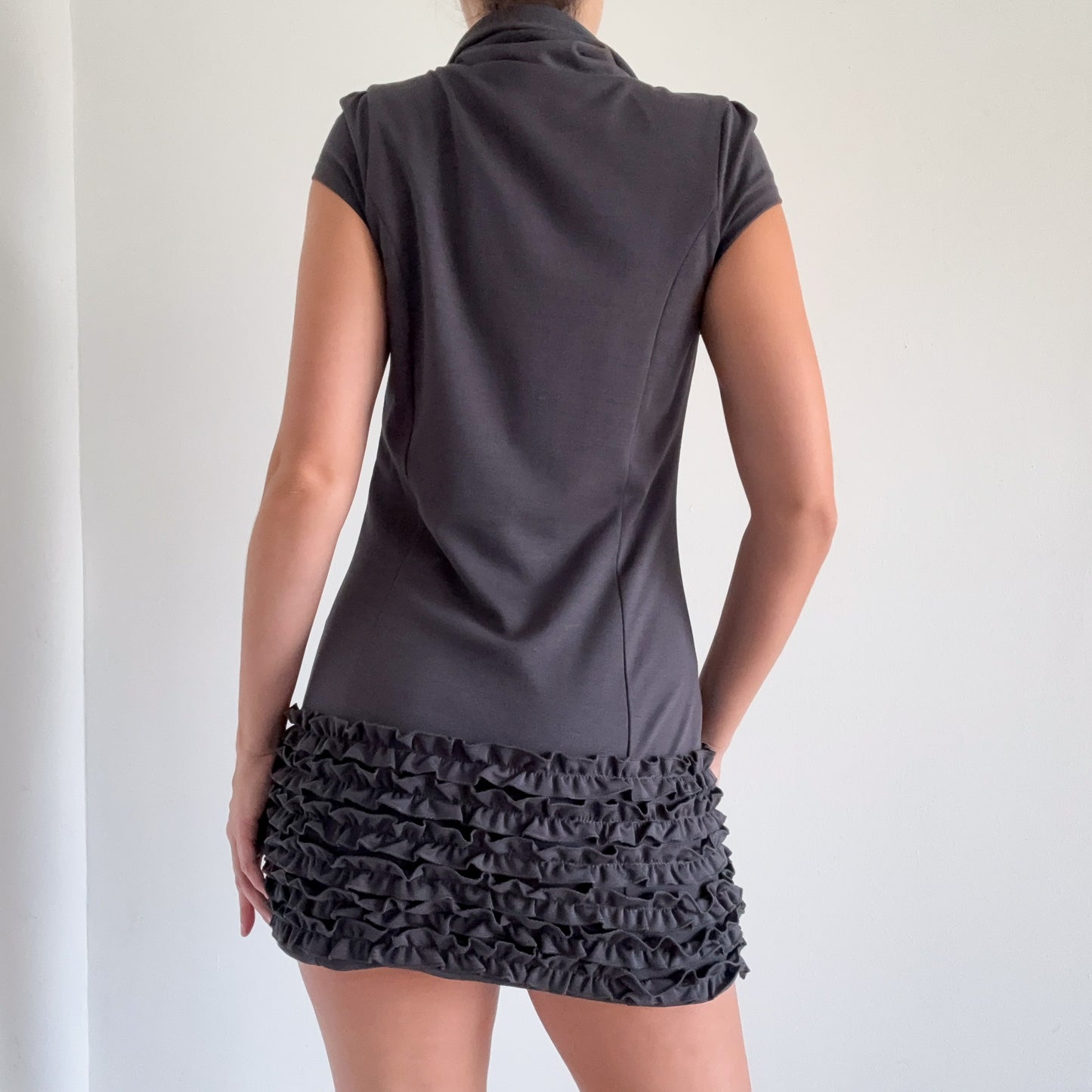 Y2K Grey Ruffle Shift Dress / SZ S