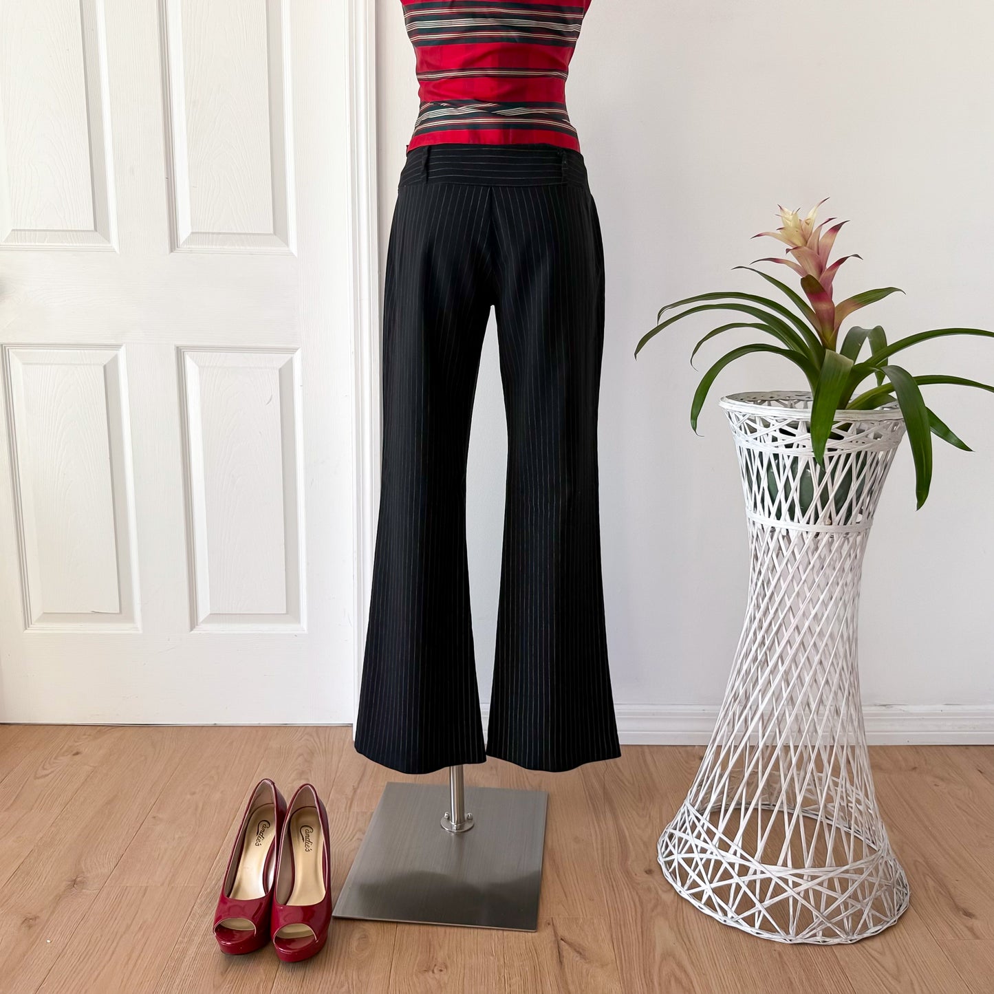 Y2K Black Pinstripe Slacks / SZ M