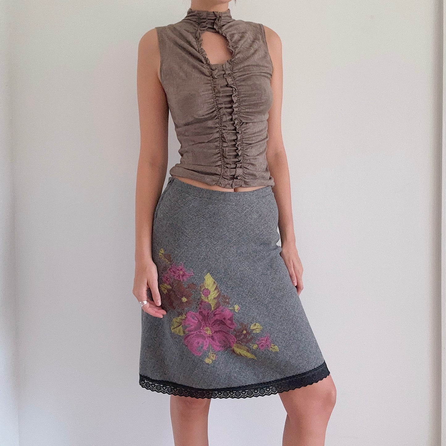 Y2K Grey Painted Floral Midi Skirt / SZ XS/S