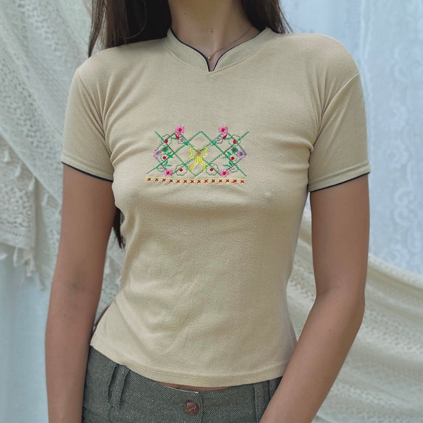 90's Tan Embroidered Mandarin Collar Top / SZ S