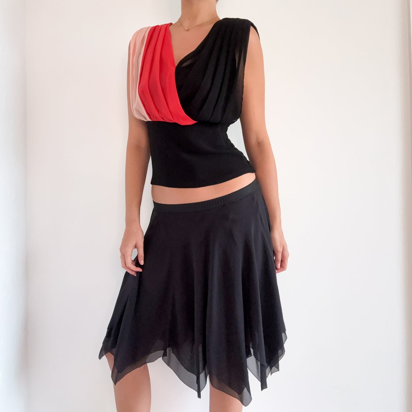Y2K Black & Coral Pleated Chiffon Blouse / SZ S
