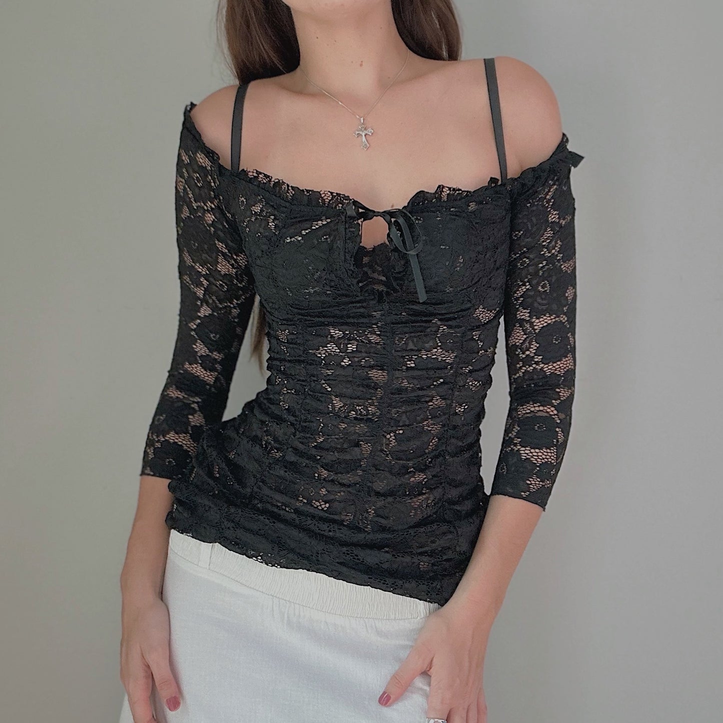 Black Lace Ruched Long Sleeve / SZ S