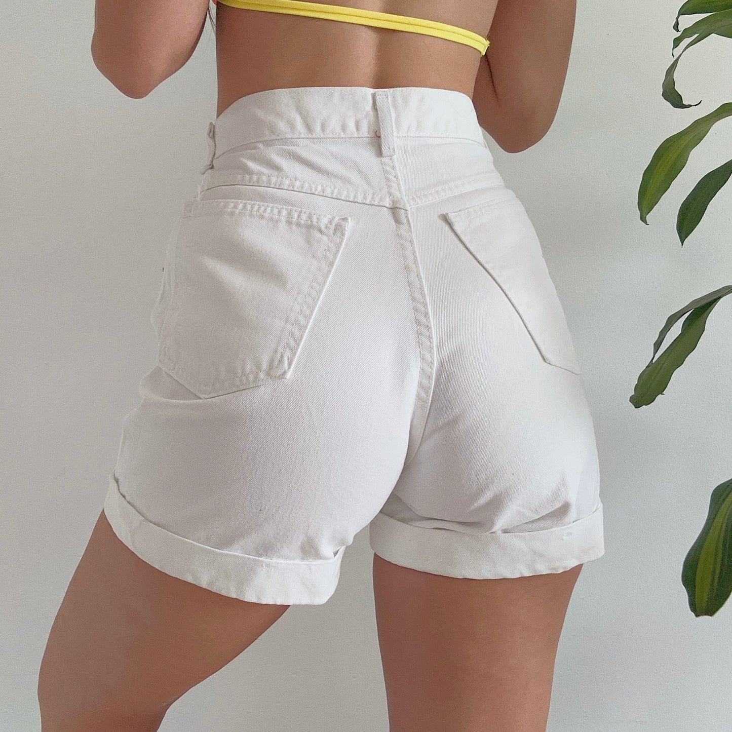 90's White Denim High Waist Shorts / SZ 4