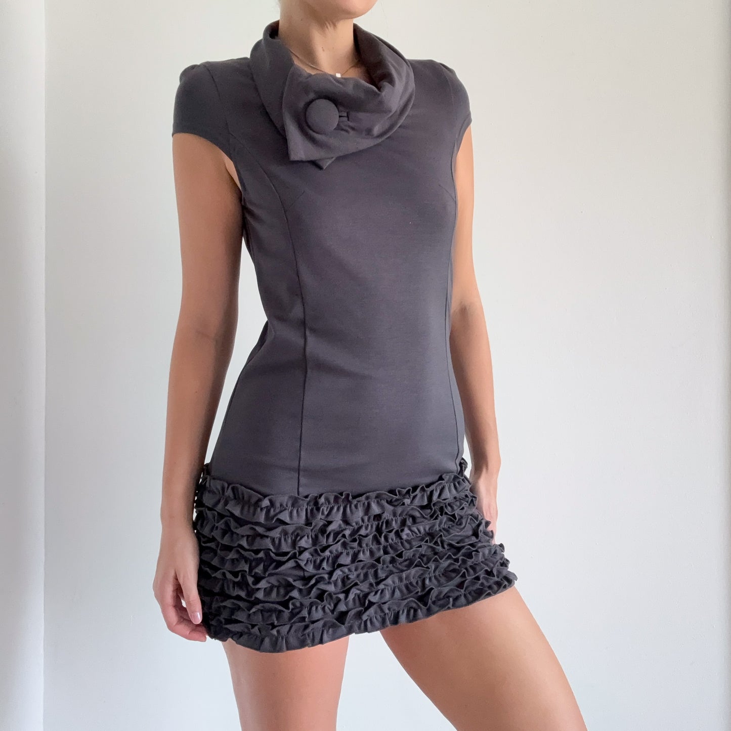 Y2K Grey Ruffle Shift Dress / SZ S