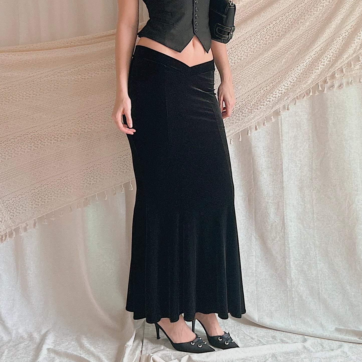 Y2K Black Velvet V-Cut Maxi Skirt / SZ M