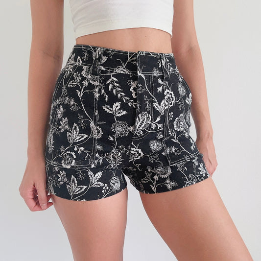 Derek Lam B&W Etoile Print Shorts / SZ 4