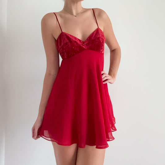 Y2K VS Crimson Red Velvet Nighty / SZ M