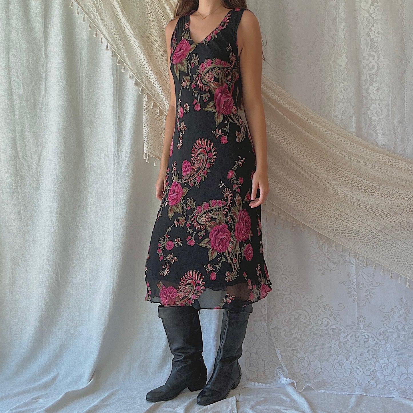 90's Black & Magenta Floral Rayon Dress / SZ M