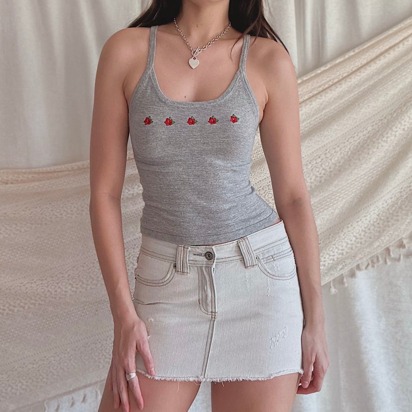 Y2K Grey Hibiscus Embroidered Tank / SZ XS-S