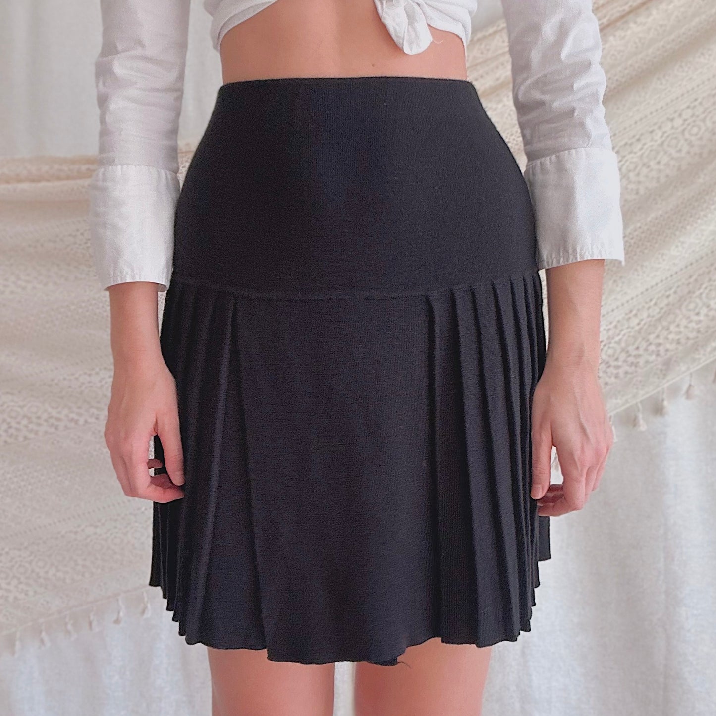 Y2K Black Knit Pleated Skirt / SZ XS/S
