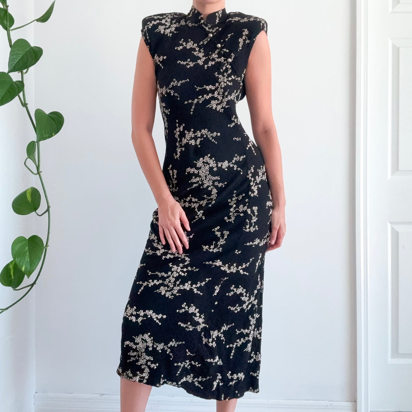 90's Black & Cream Floral Mandarin Collar Dress / SZ M