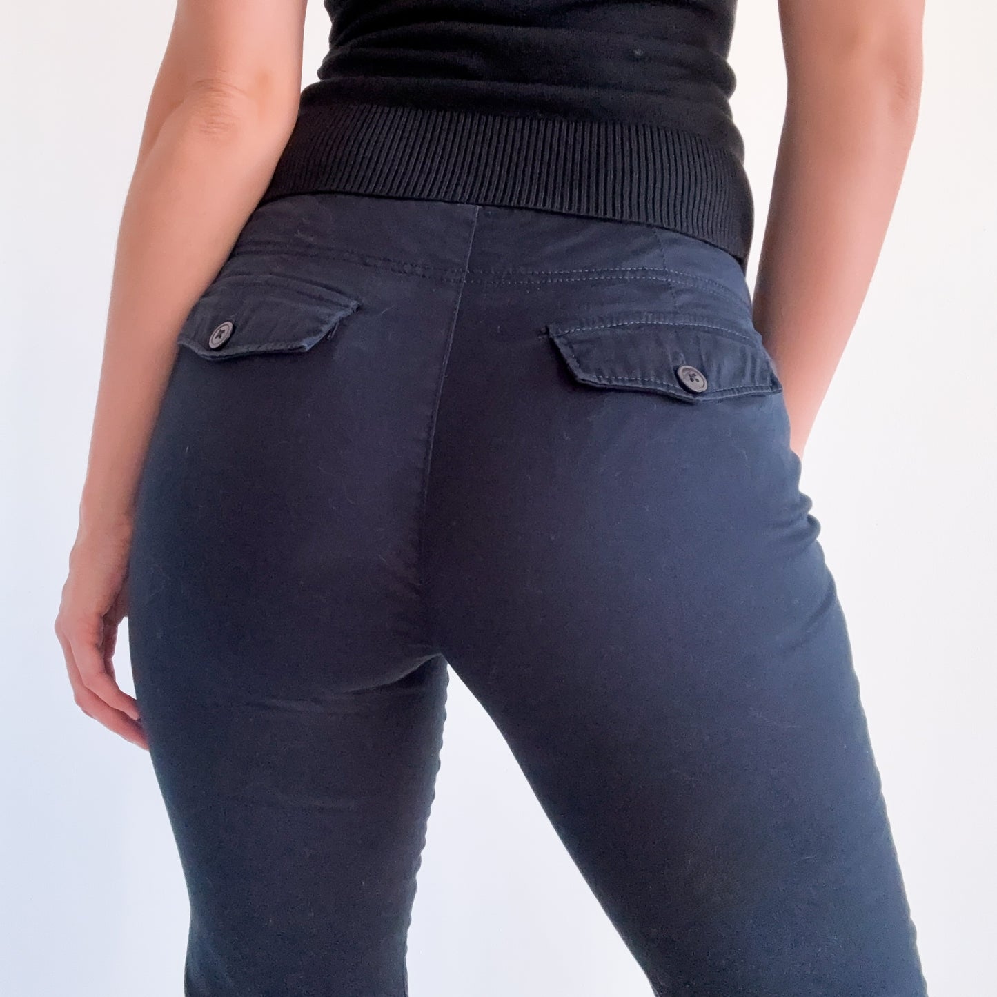 Y2K Black Cotton Button Capri's / SZ 4/6