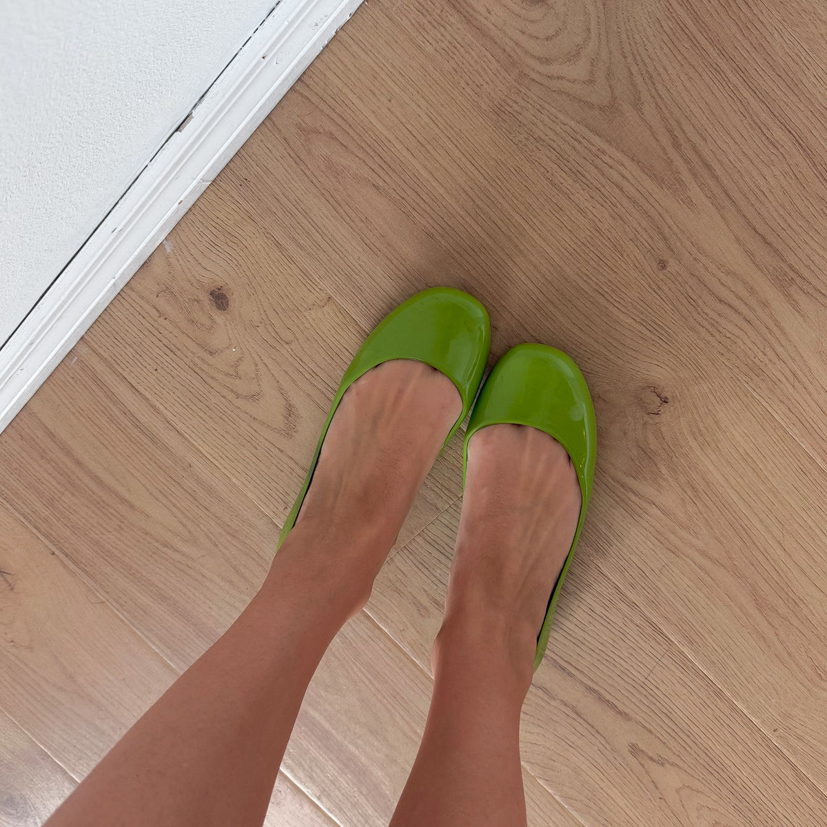Y2K Lime Green Rubber Ballet Flats / SZ 8