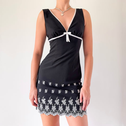 Y2K B&W Embroidered Sweetheart Dress / SZ 4/6