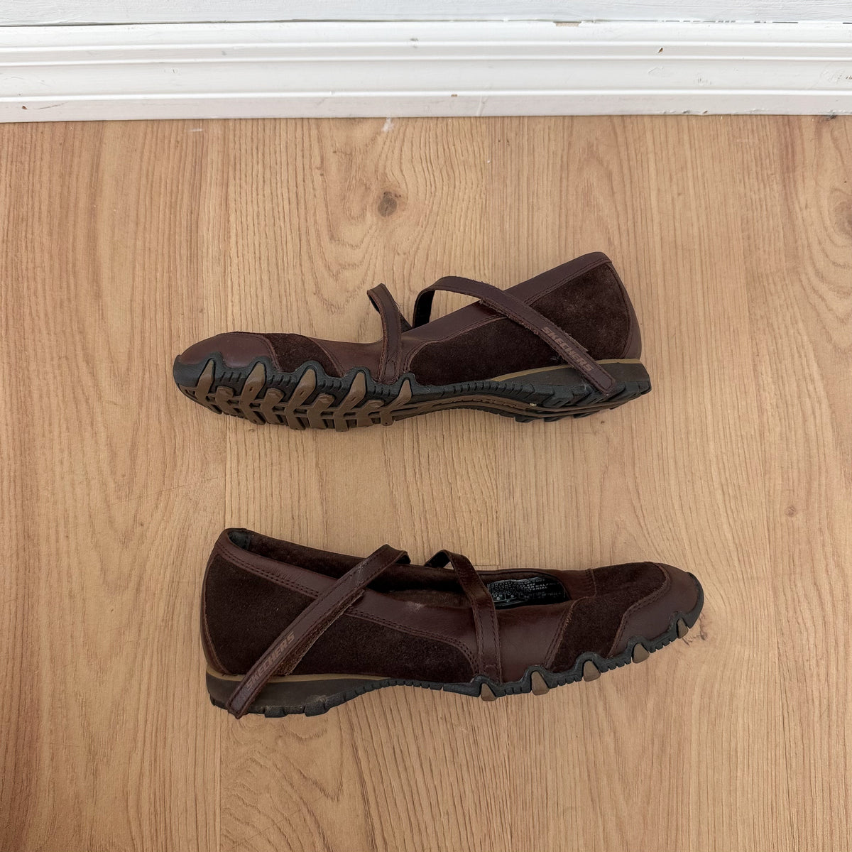 Y2K Sketchers Brown Sporty Ballet Flats / SZ 8