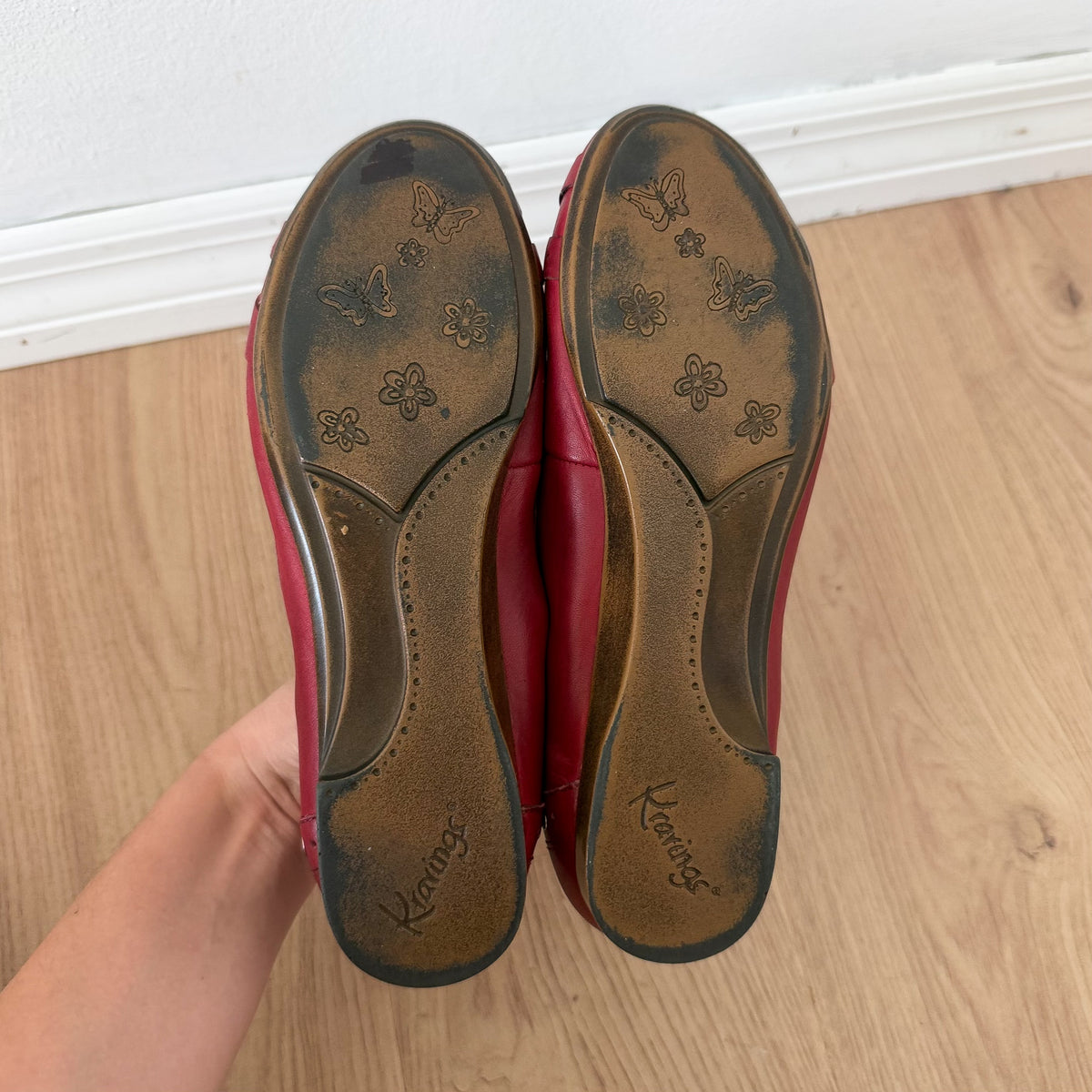 Y2K Red Leather Grommet Ballet Flats / SZ 7.5