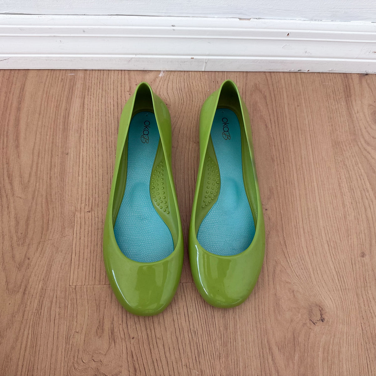 Y2K Lime Green Rubber Ballet Flats / SZ 8