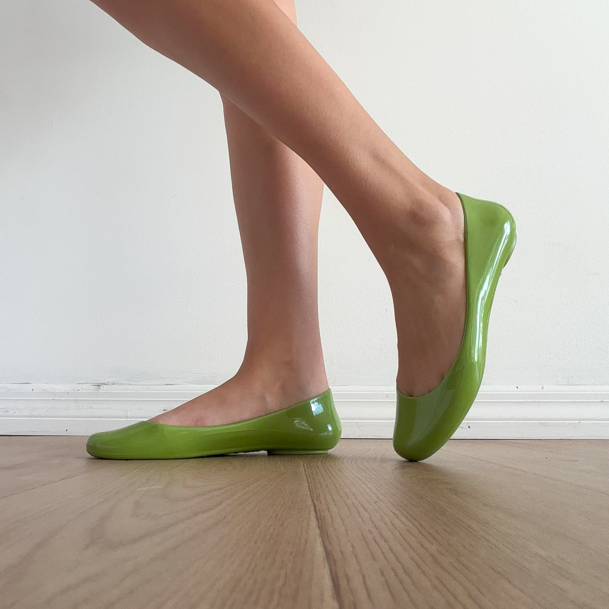 Y2K Lime Green Rubber Ballet Flats / SZ 8