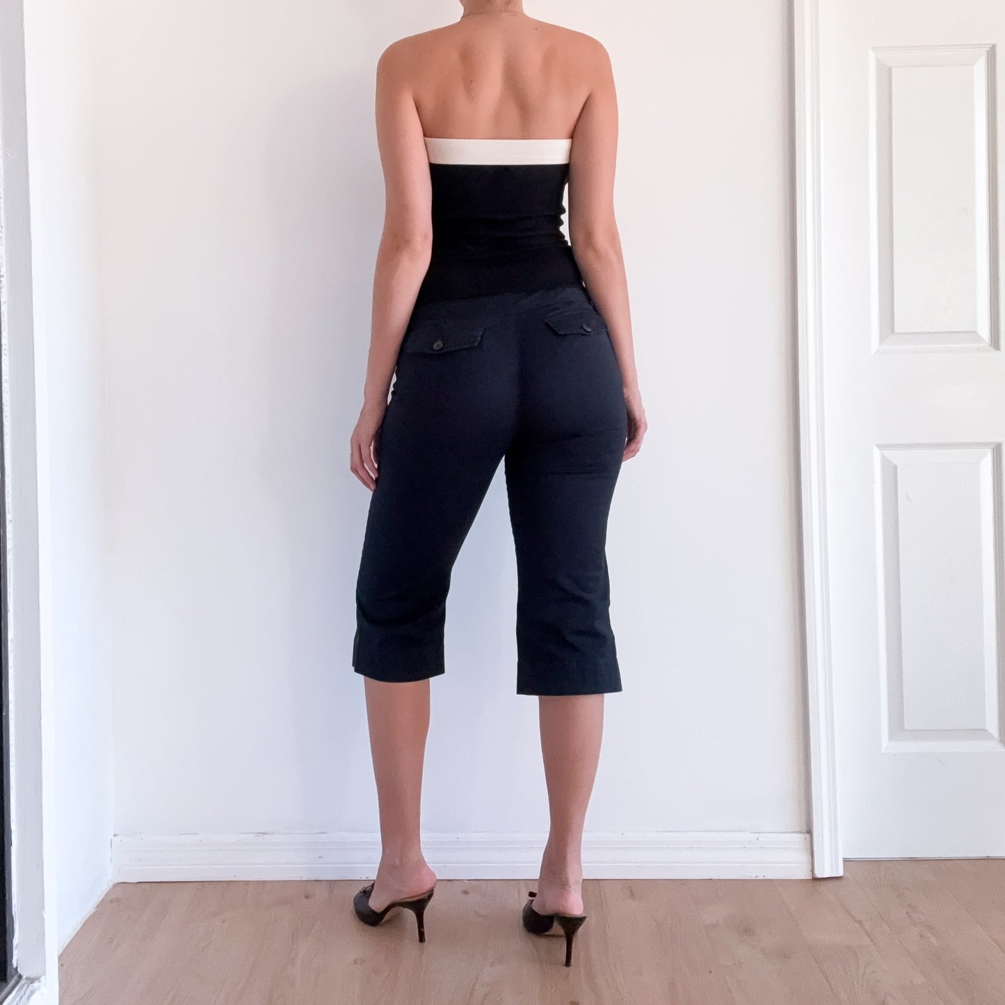 Y2K Black Cotton Button Capri's / SZ 4/6