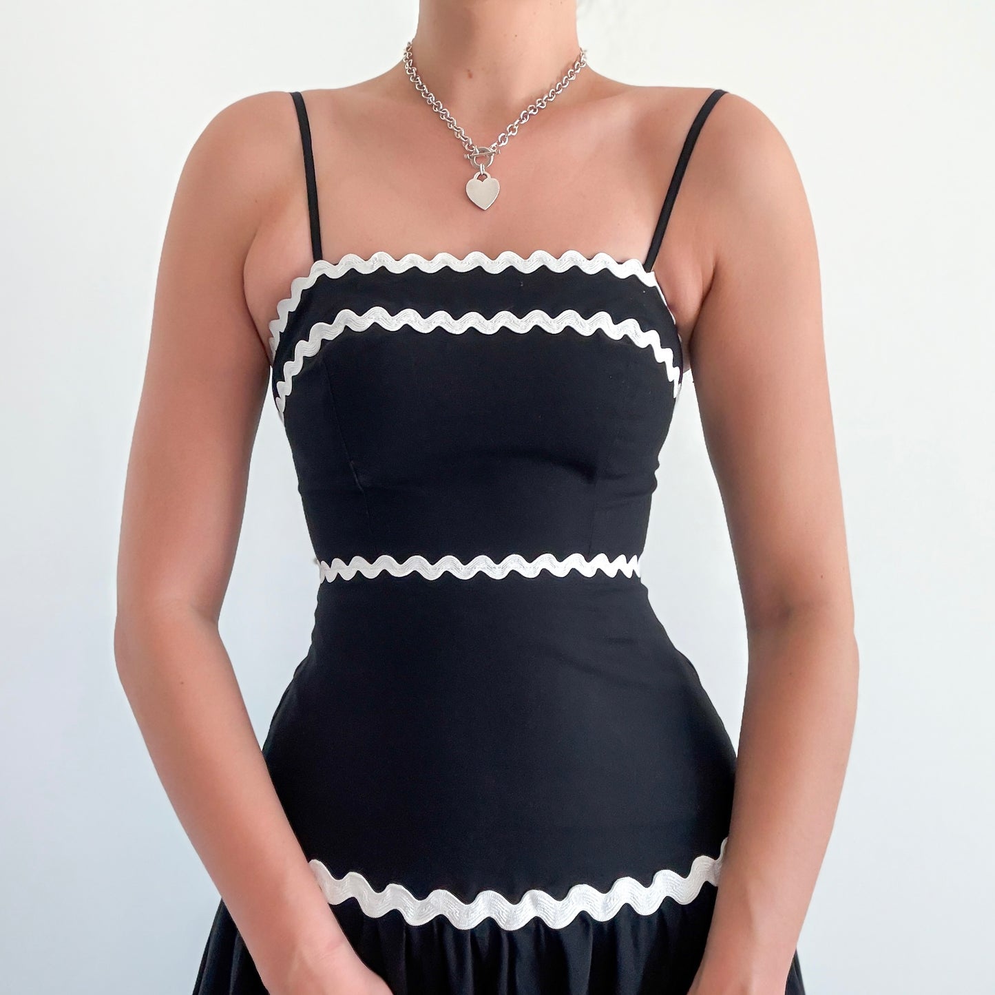 Contemporary Black & White Squiggle Dress / SZ XS