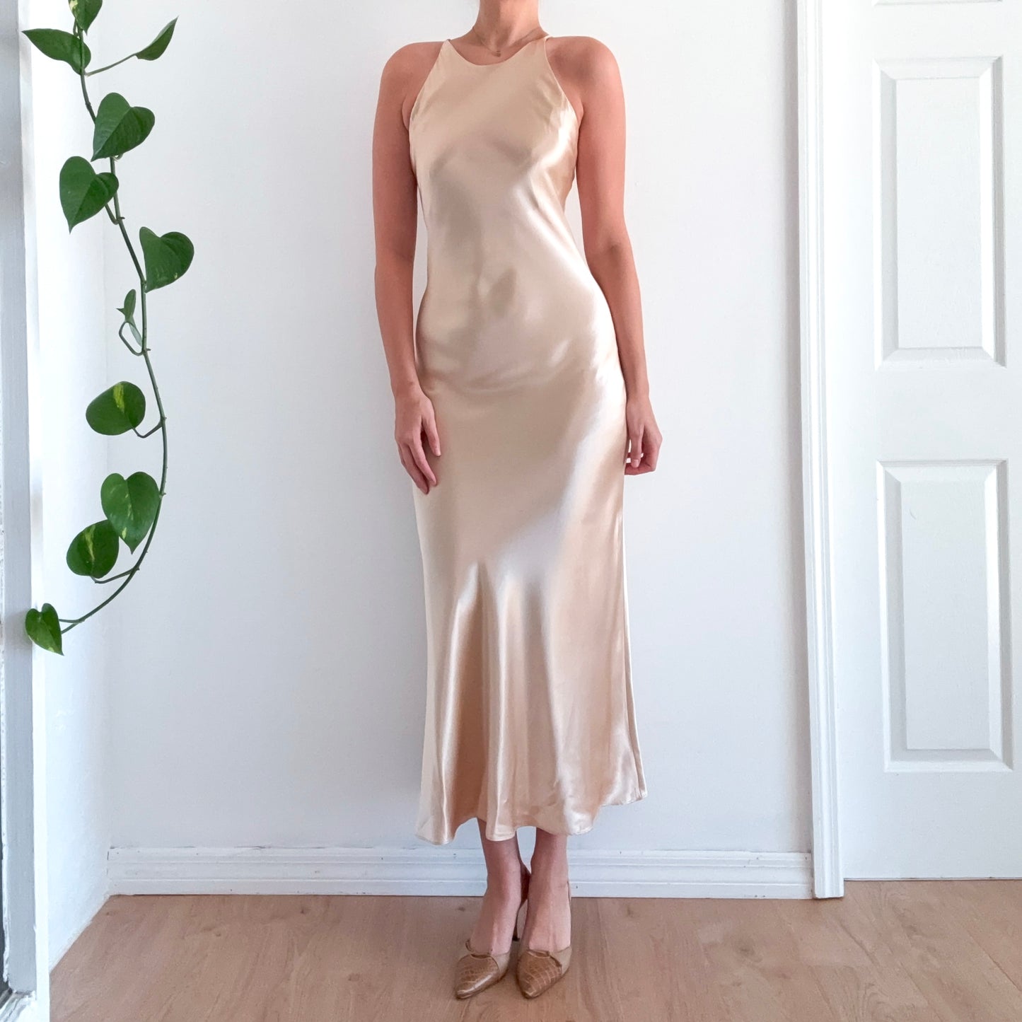 90's Champagne Silky Maxi Dress / SZ 4/6
