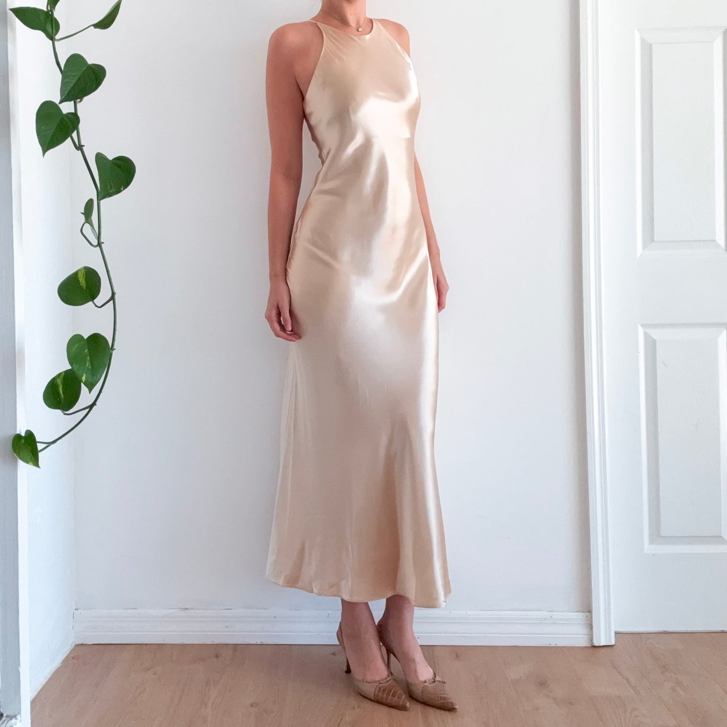 90's Champagne Silky Maxi Dress / SZ 4/6