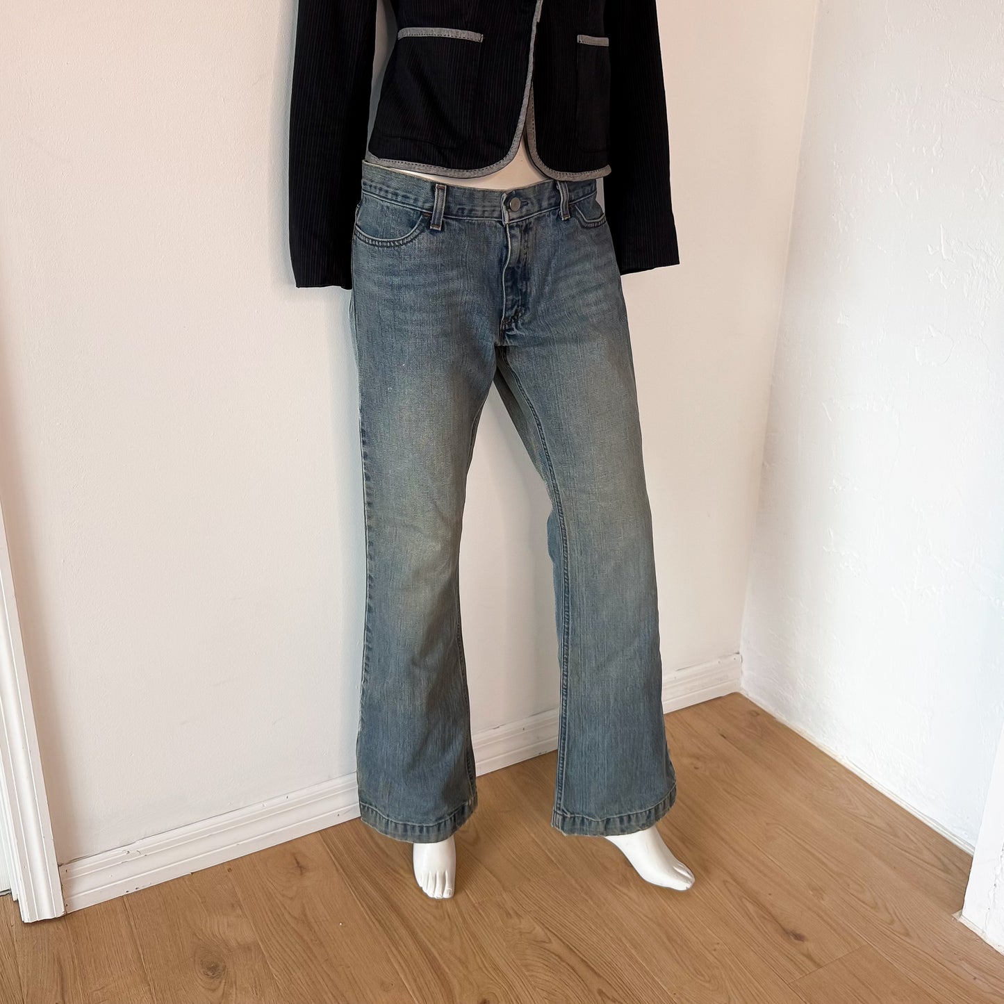 Y2K Gap Medium Wash Denim Jeans / SZ 8