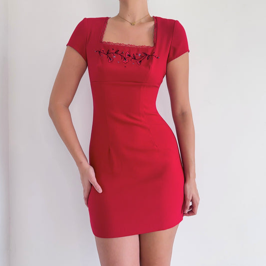 90's Red Embroidered Mini Dress / SZ 6