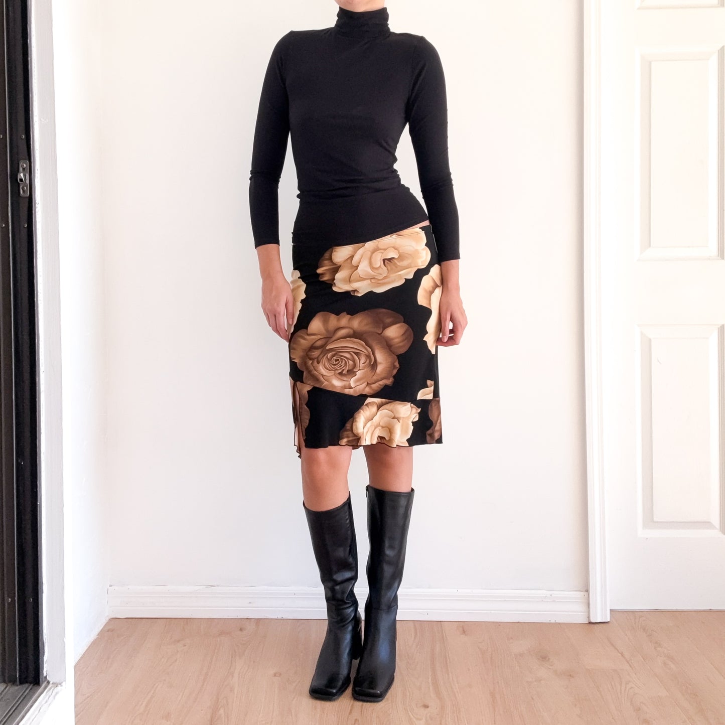90's Black & Brown Rose Midi Skirt / SZ M