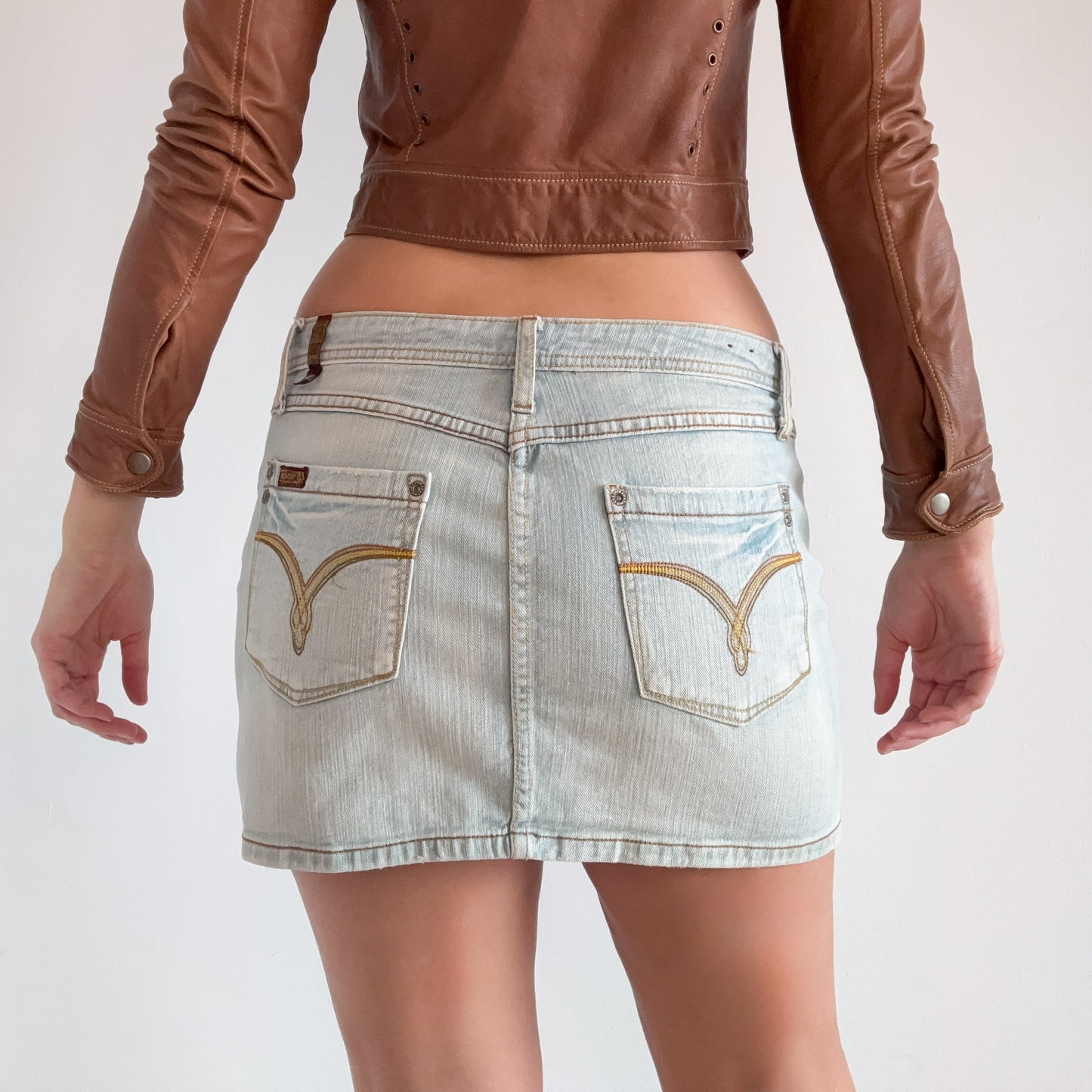 Y2K Light Wash Denim Mini Skirt / SZ 8/10