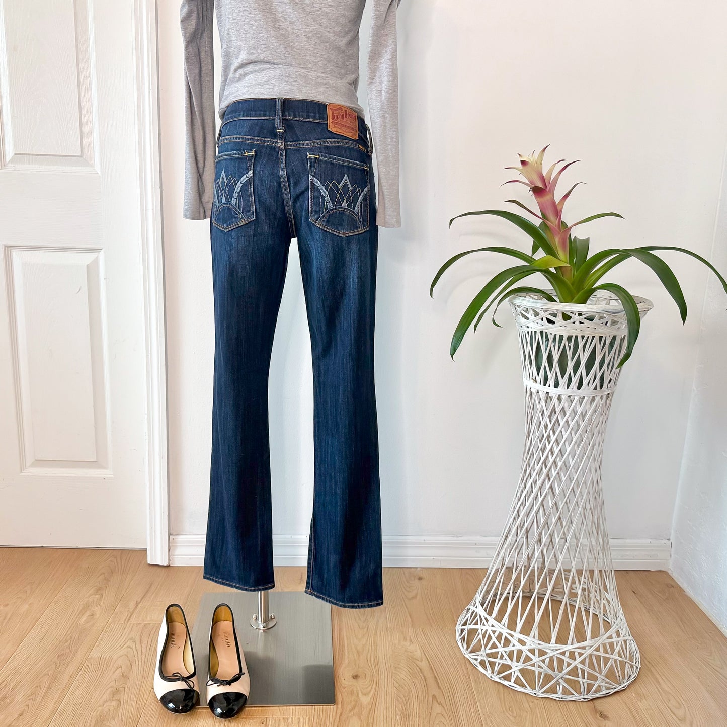 Y2K Lucky Brand Dark Denim Jeans / SZ 6