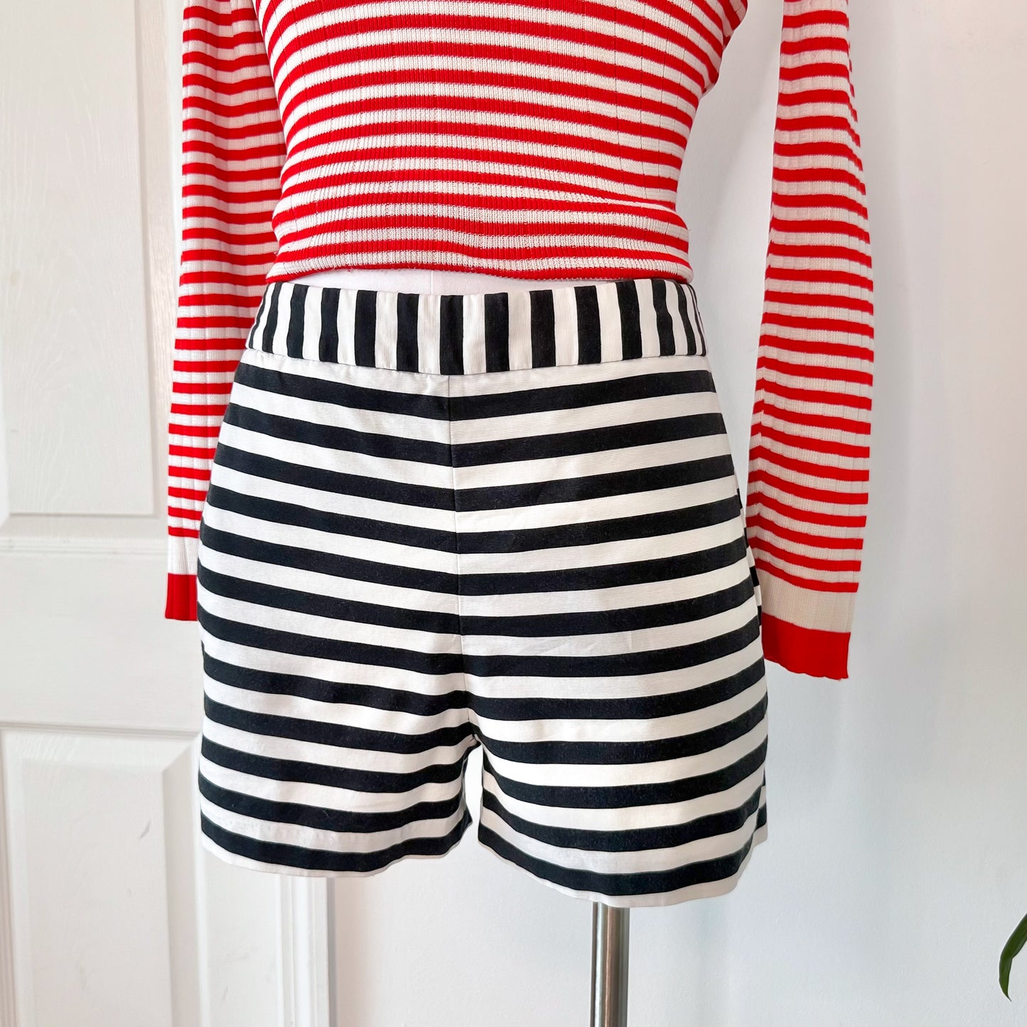 Y2K Black & White Striped Hot Shorts / SZ 2