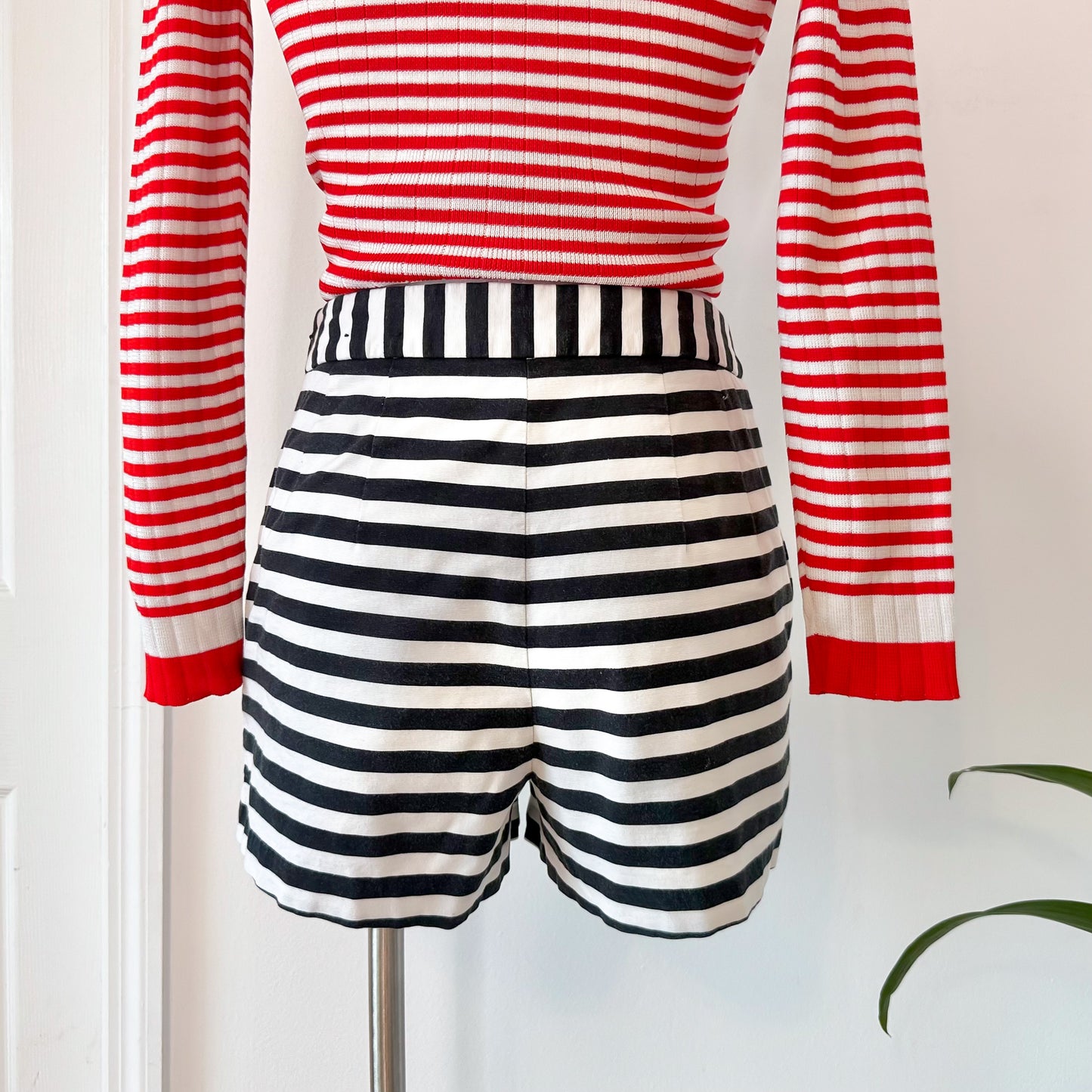 Y2K Black & White Striped Hot Shorts / SZ 2