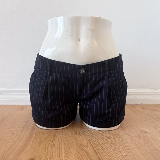 Y2K Navy & Pink Pinstriped Shorts / SZ 2/4