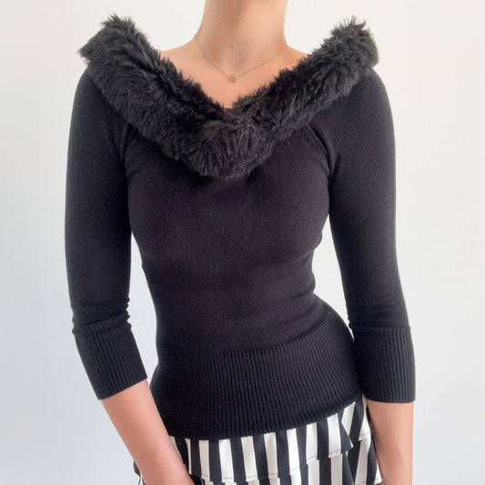 Y2K Black Furry Collar Knit Top / SZ S-M