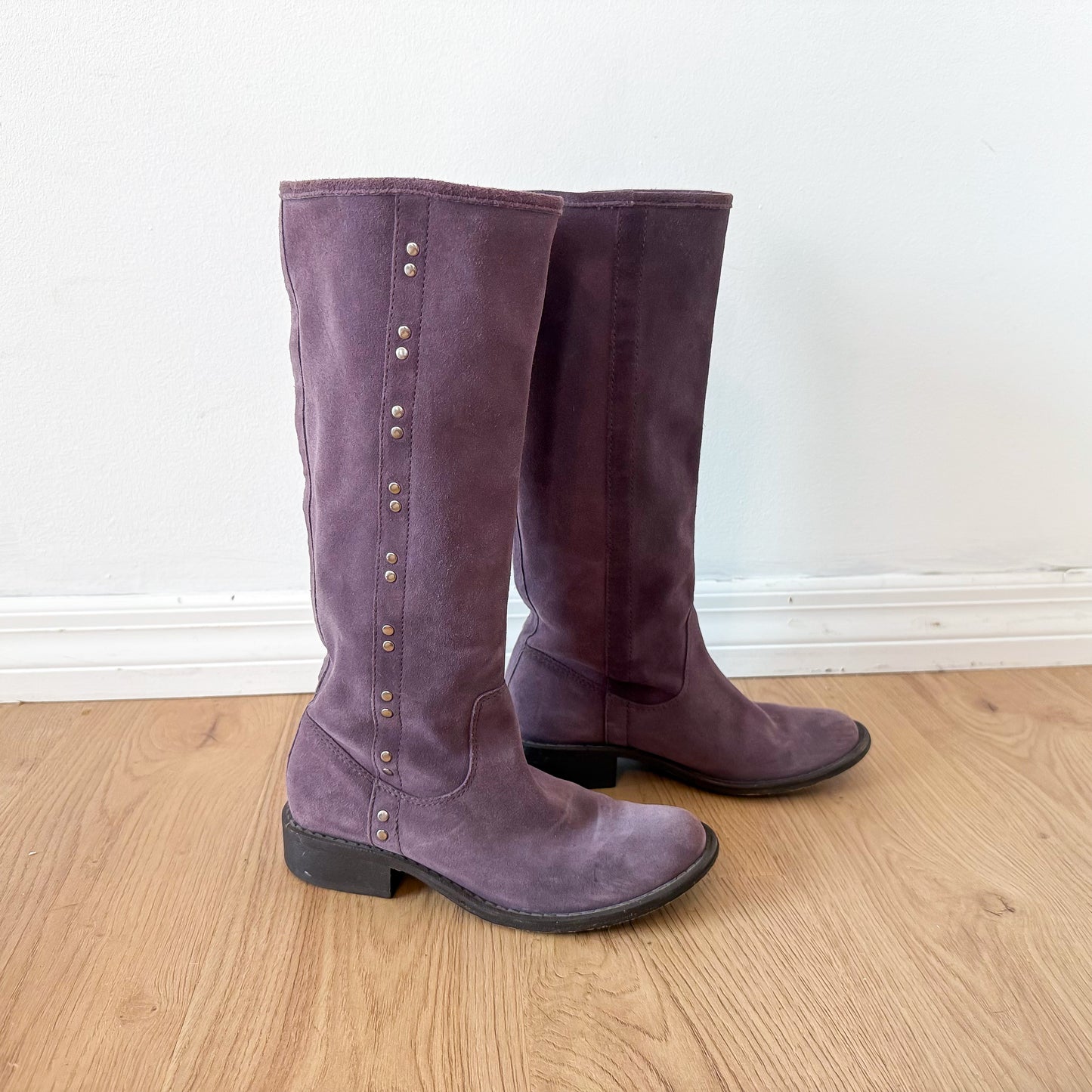 Y2K Purple Suede Studded Boots / SZ 6.5